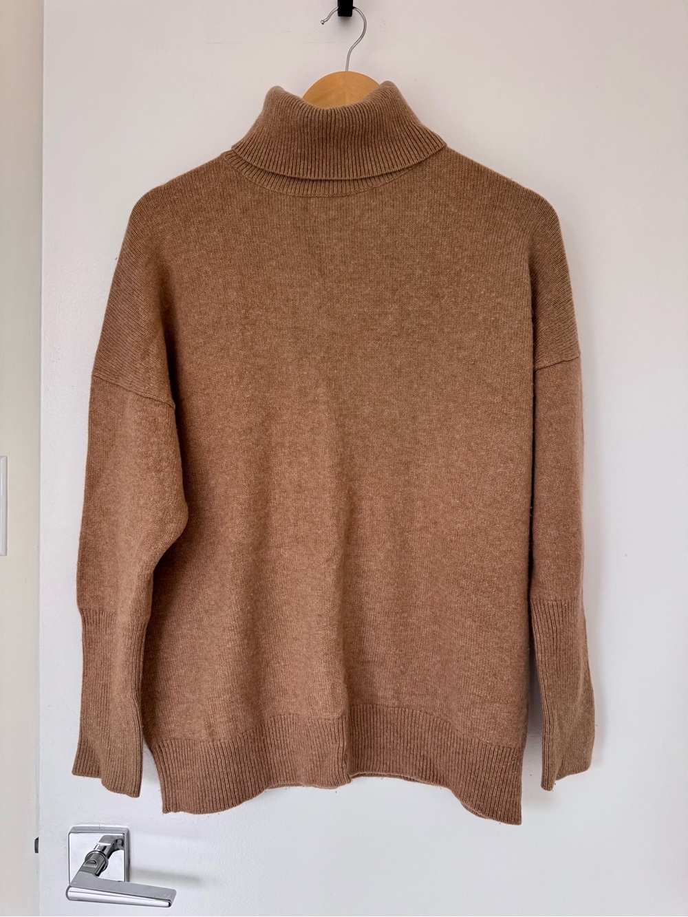 Chinti & Parker Cashmere Camel Turtleneck Sweater